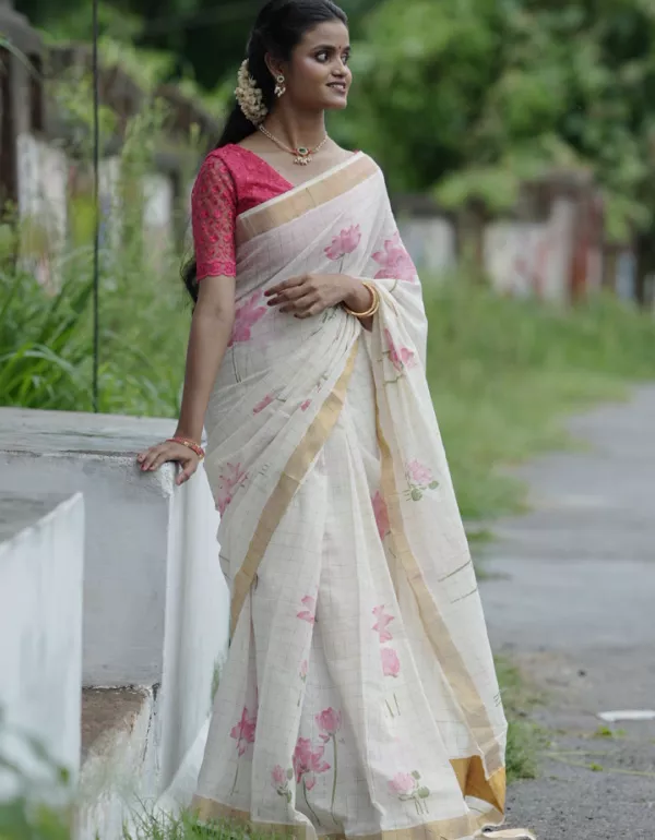 Lotus Block Print Kerala Saree – Gold Checks Tissue Cotton