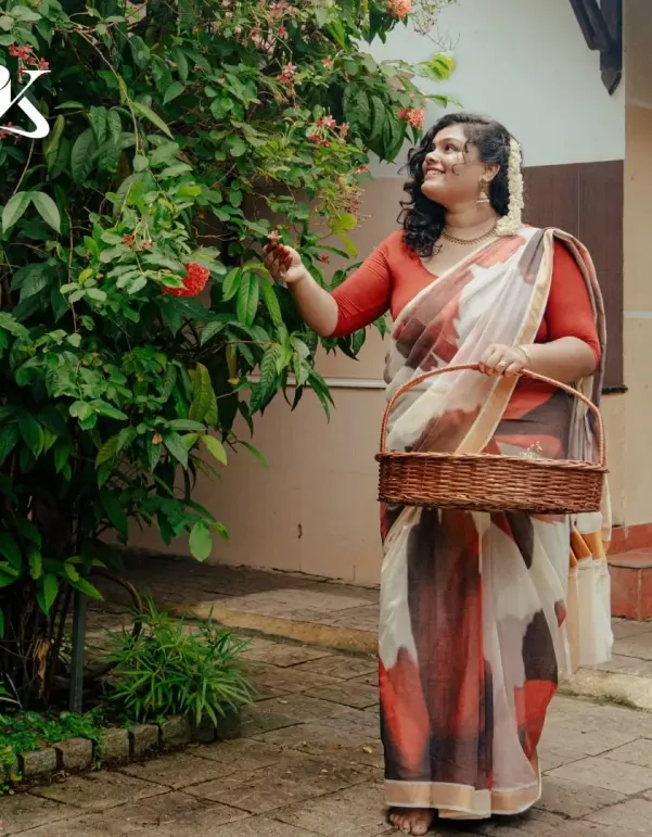Golden Digital Print Kerala Saree
